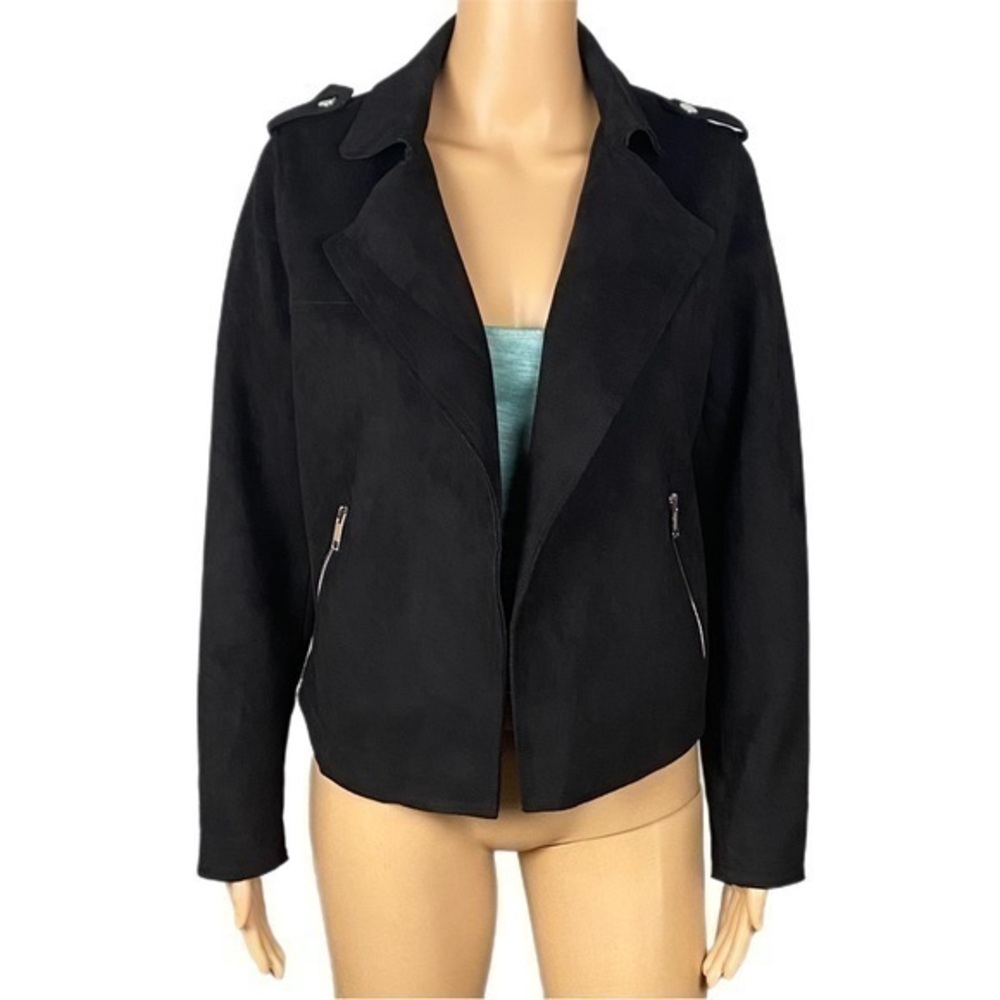 T TAHAHI black faux suede, Vegan, crop moto jacket w/POCKETS. Size Small. EUC